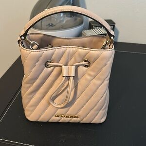Michael Kors beige/nude bucket bag